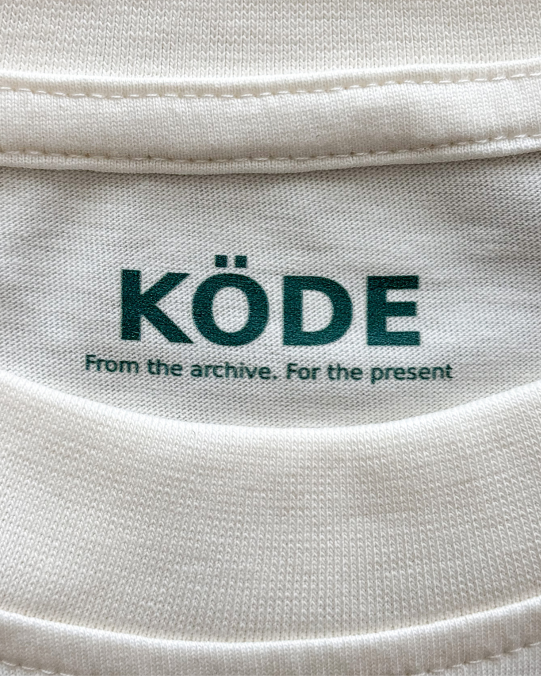 Camiseta Signature K – DROP_001 by KÖDE