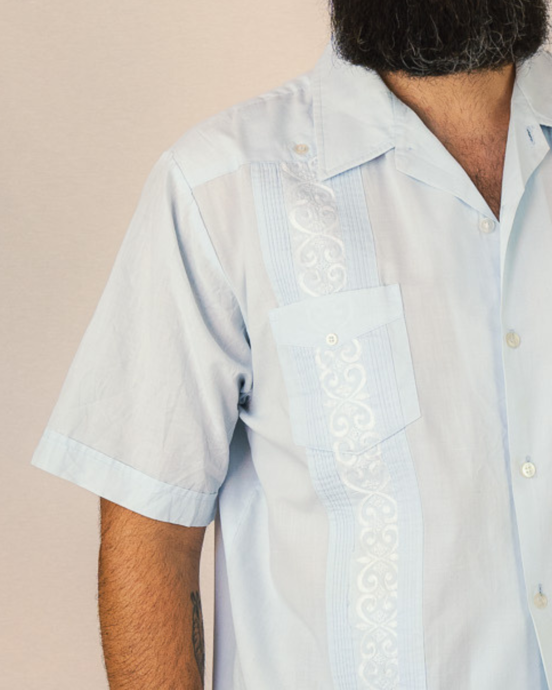 CAMISA GUAYABERA · T - XL